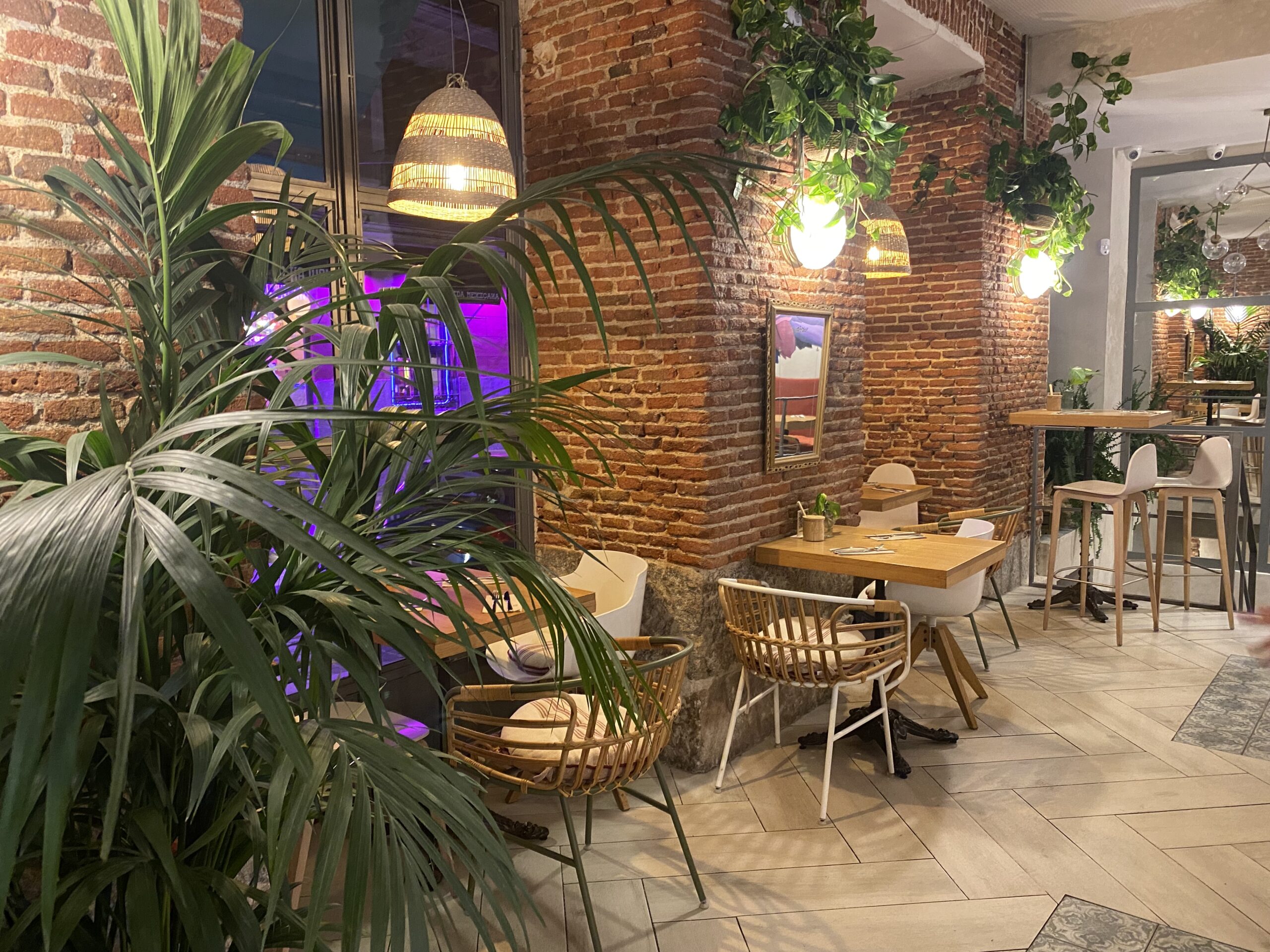 Restaurante plantas 3